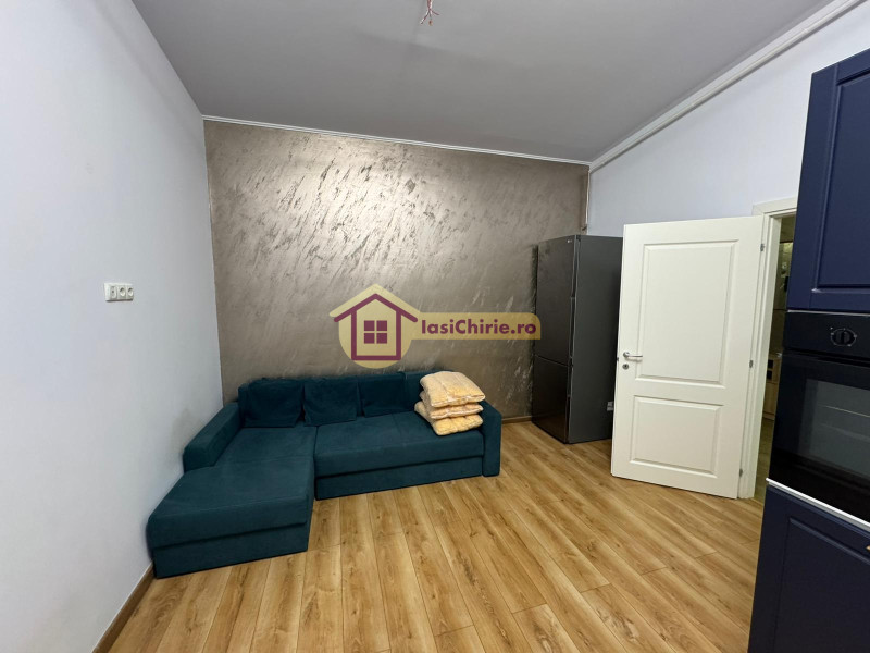 Apartament de vanzare cu 4 camere in Iasi, zona Pacurari - poza 1