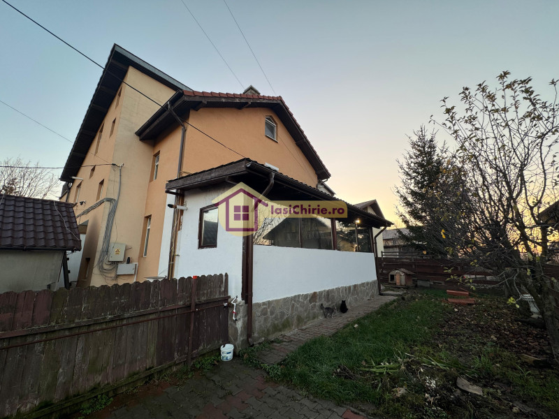 Casa de vanzare cu 4 camere in Iasi, zona Bucium - poza 1