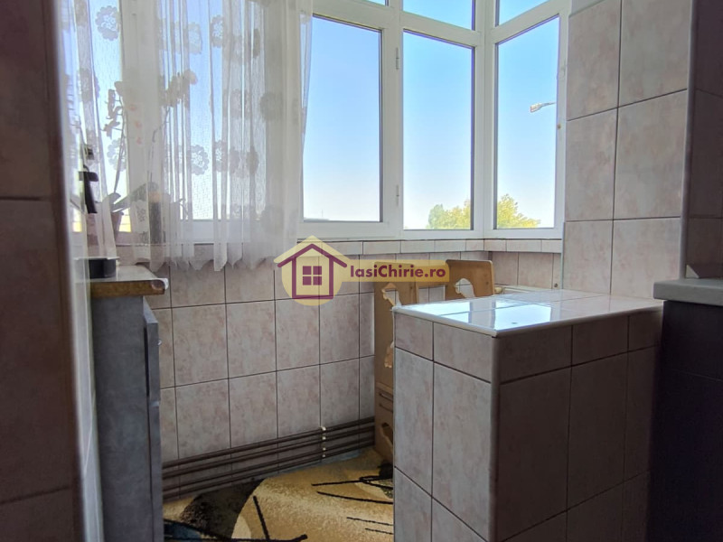 Apartament de vanzare cu 3 camere in Iasi, zona Poitiers - Poza 6