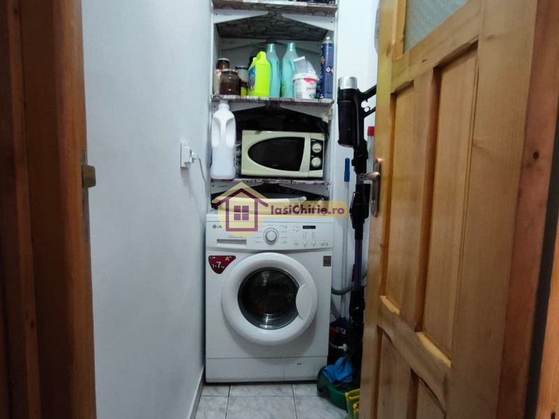 Apartament de vanzare cu 3 camere in Iasi, zona Poitiers - Poza 11