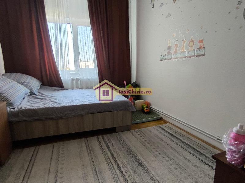 Apartament de vanzare cu 3 camere in Iasi, zona Poitiers - Poza 5