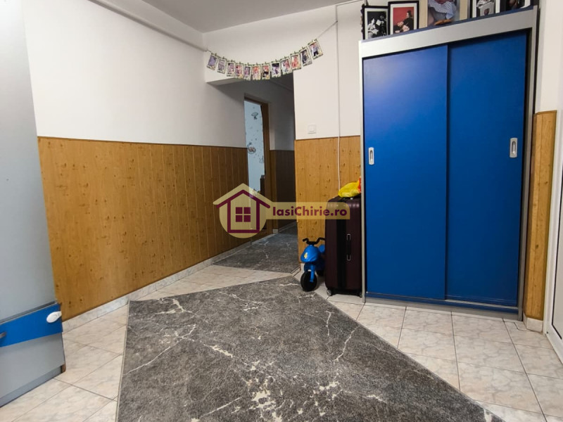 Apartament de vanzare cu 3 camere in Iasi, zona Poitiers - poza 1