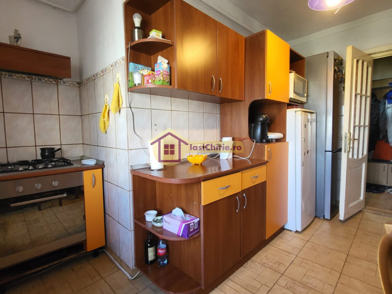 Apartament de vanzare cu 4 camere in Iasi, zona Pacurari - Poza 8