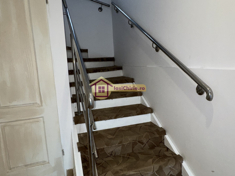 Casa de vanzare cu 6 camere in Iasi, zona Sararie - Poza 4