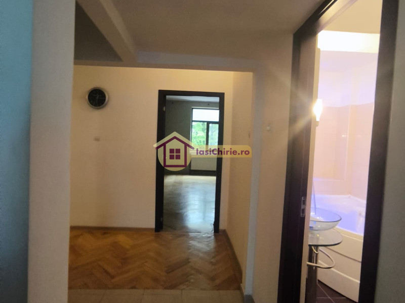 Apartament de vanzare cu 3 camere in Iasi, zona Copou - Poza 9