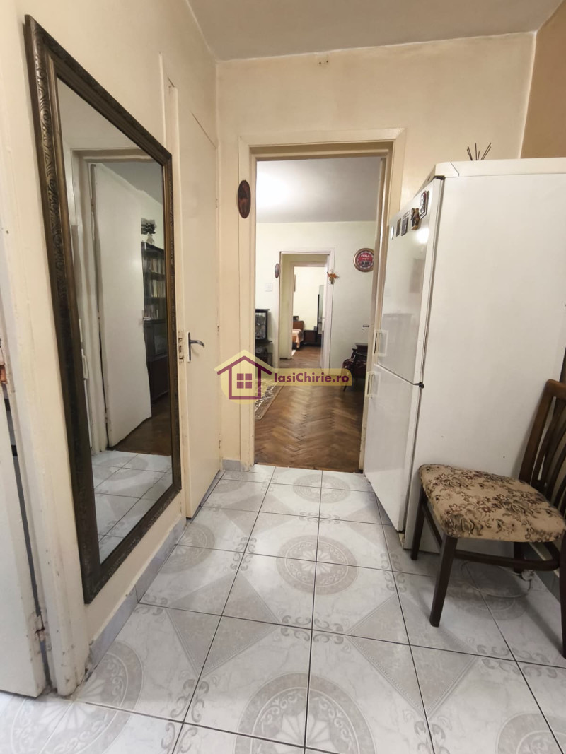 Apartament de inchiriat cu 2 camere in Iasi, de tip semidecomandat, suprafata de 50 mp, zona Podu Ros