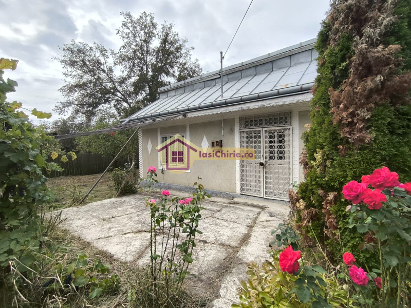 Casa de vanzare cu 2 camere in Iasi, zona Barnova - Poza 3