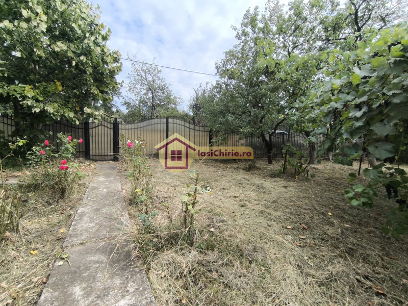 Casa de vanzare cu 2 camere in Iasi, zona Barnova - Poza 2