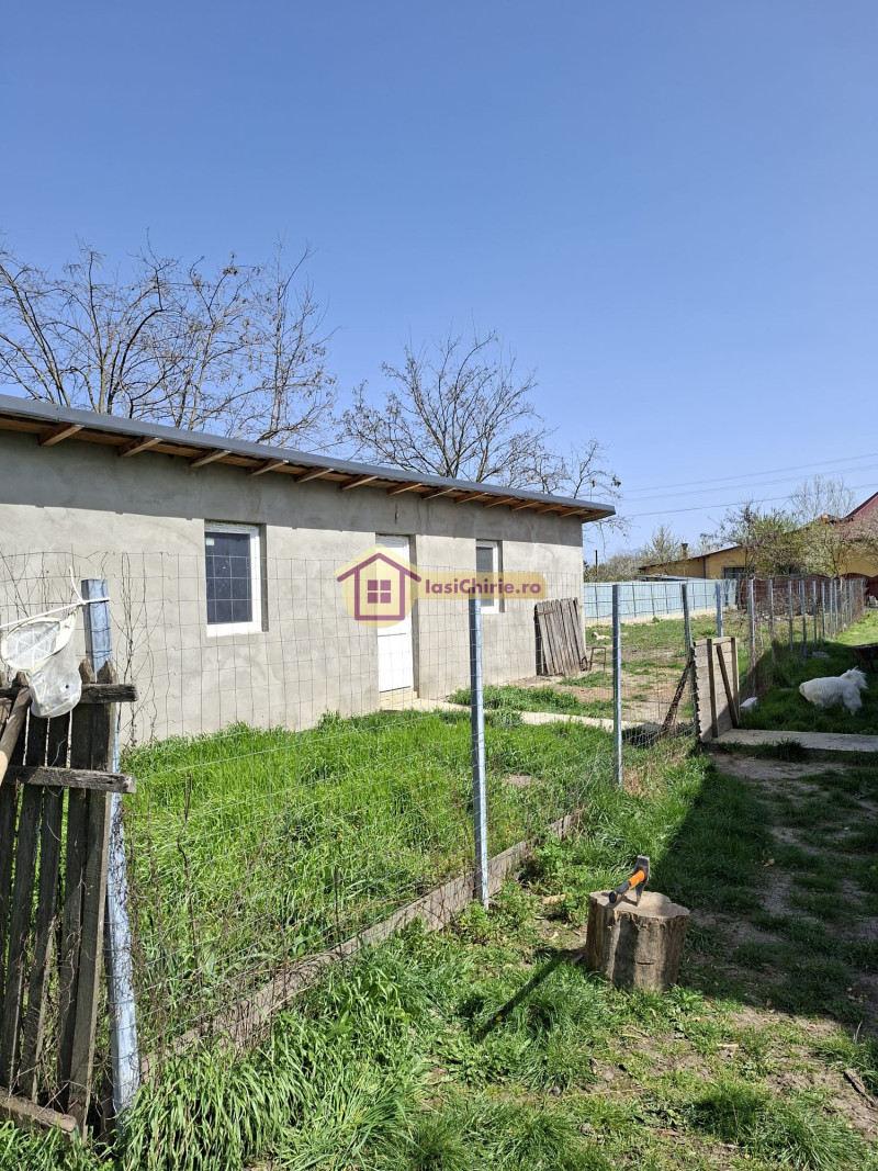 Casa de vanzare cu 3 camere in Iasi, zona Malaesti - Poza 4
