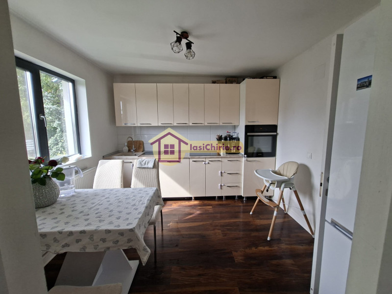 Casa de vanzare cu 3 camere in Iasi, de tip , suprafata de 125 mp, zona Malaesti(Sat Macranesti com Prisecani)
