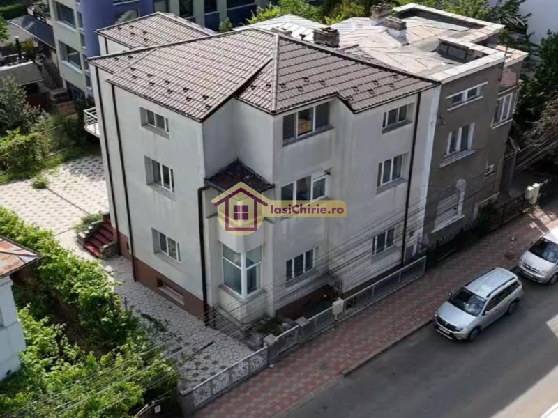 Spatiu de inchiriat in Iasi, suprafata de 325 mp, zona Central (in spate parc Mama mia)