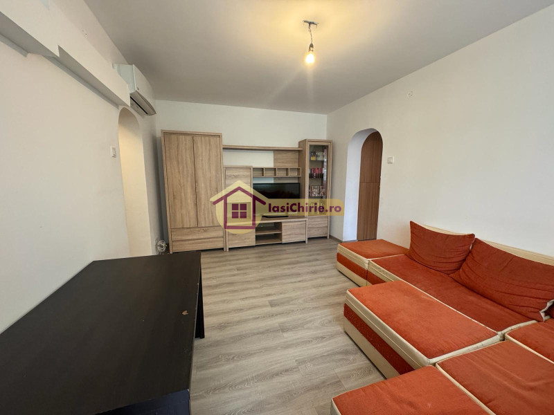 Apartament de vanzare cu 2 camere in Iasi, de tip semidecomandat, suprafata de 44 mp, zona Tatarasi