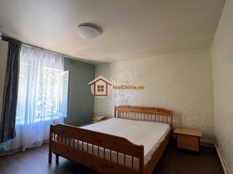 Apartament de inchiriat cu 3 camere in Iasi, de tip semidecomandat, suprafata de 60 mp, zona Central(Piata Unirii)
