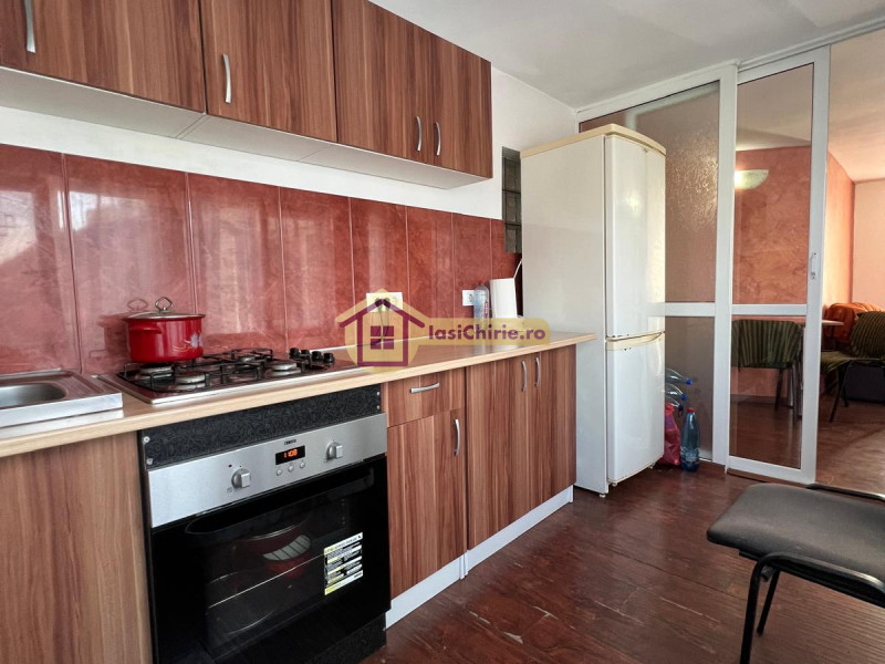 Apartament de inchiriat cu 3 camere in Iasi, zona Central - Poza 8