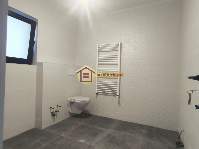 Casa de vanzare cu 5 camere in Iasi, zona Valea Lupului - Poza 13