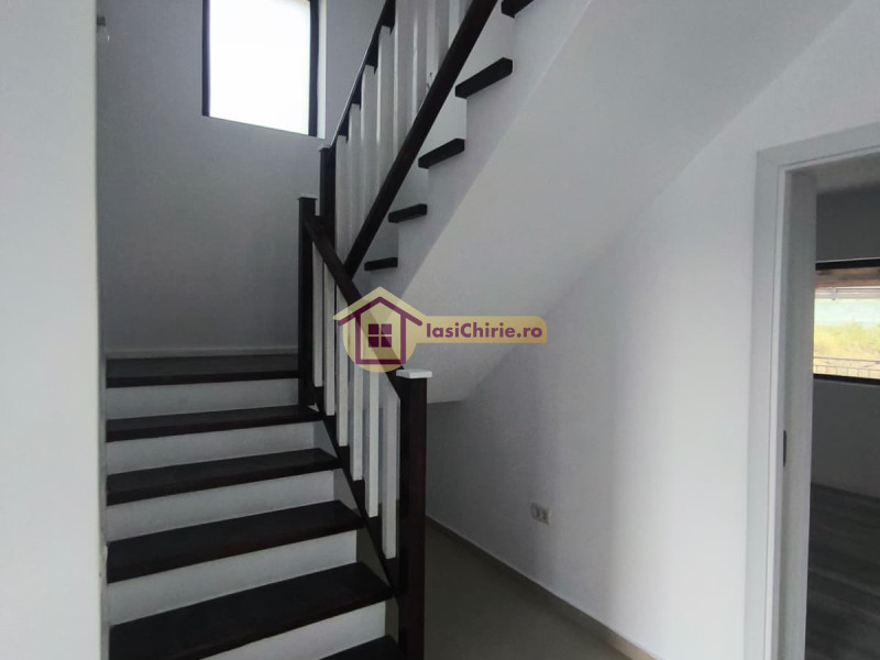 Casa de vanzare cu 5 camere in Iasi, zona Valea Lupului - Poza 11