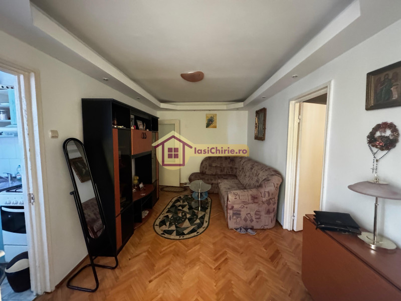 Apartament de vanzare cu 2 camere in Iasi, de tip semidecomandat, suprafata de 34 mp, zona Tatarasi