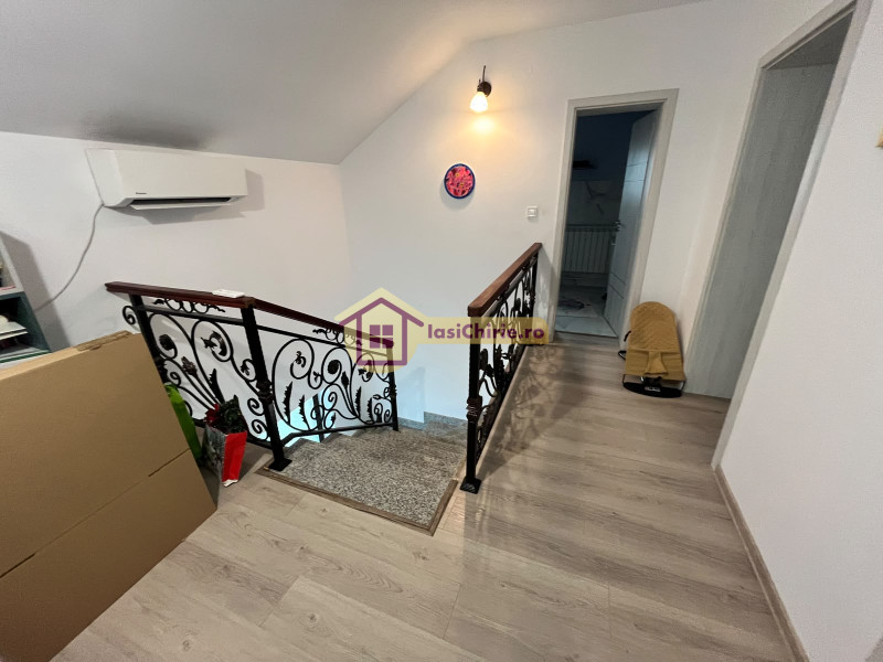 Casa de vanzare cu 5 camere in Iasi, zona Miroslava - Poza 12