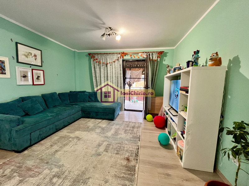 Casa de vanzare cu 5 camere in Iasi, zona Miroslava - Poza 3