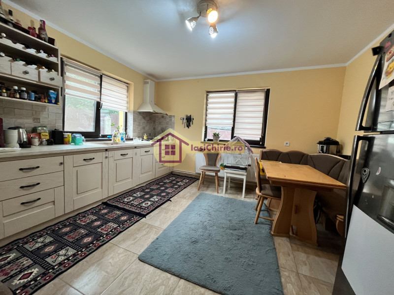 Casa de vanzare cu 5 camere in Iasi, zona Miroslava - Poza 6