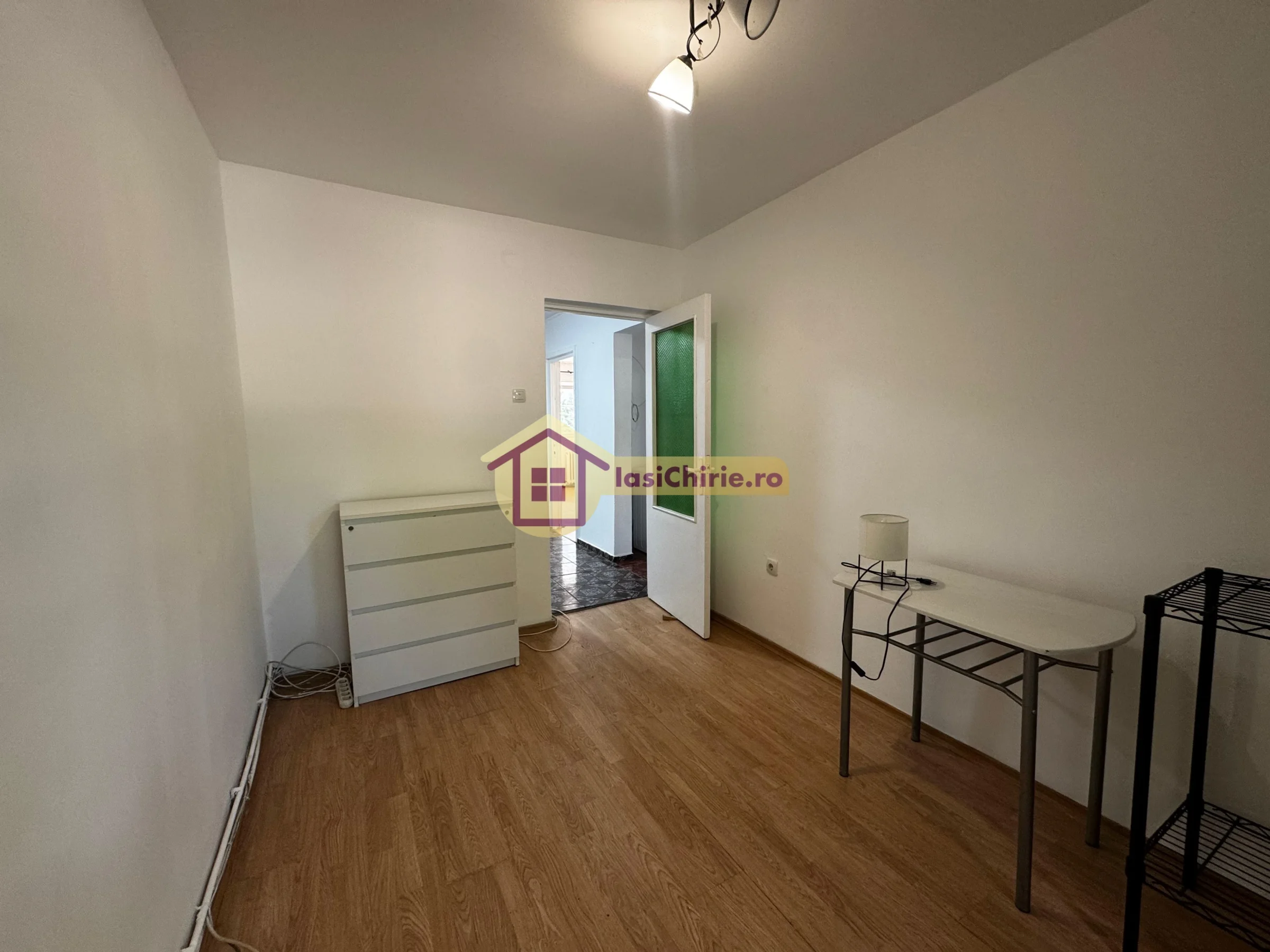 Apartament de vanzare cu 3 camere in Iasi, zona Metalurgie - Poza 6