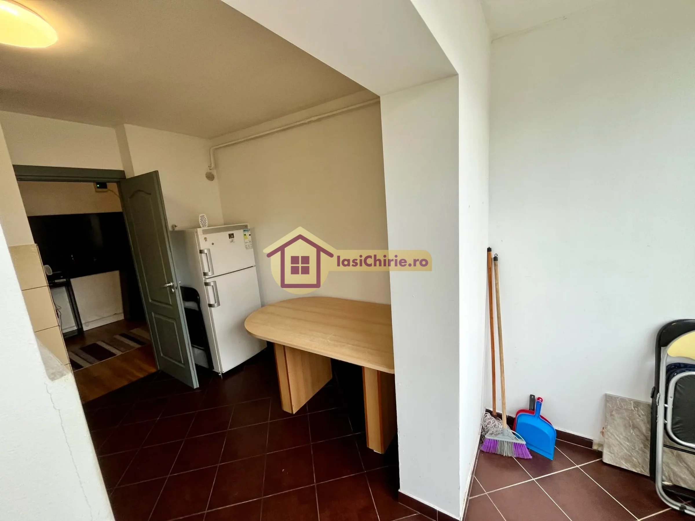 Apartament de inchiriat cu 3 camere in Iasi, zona Nicolina - Poza 10