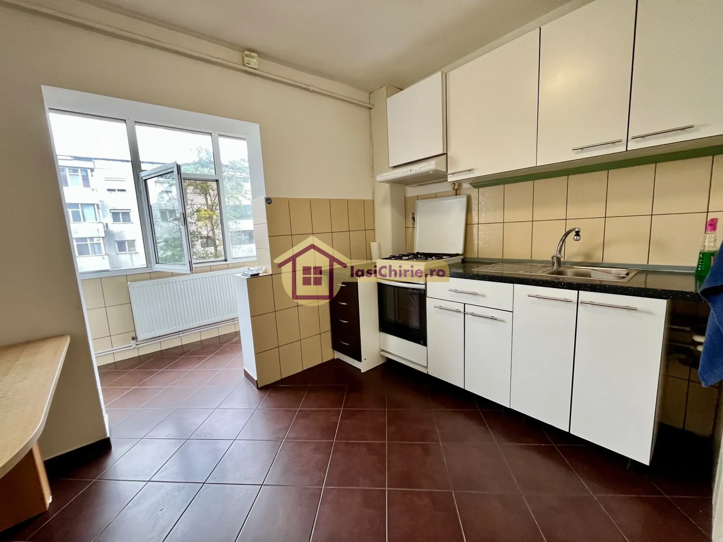 Apartament de inchiriat cu 3 camere in Iasi, zona Nicolina - Poza 9