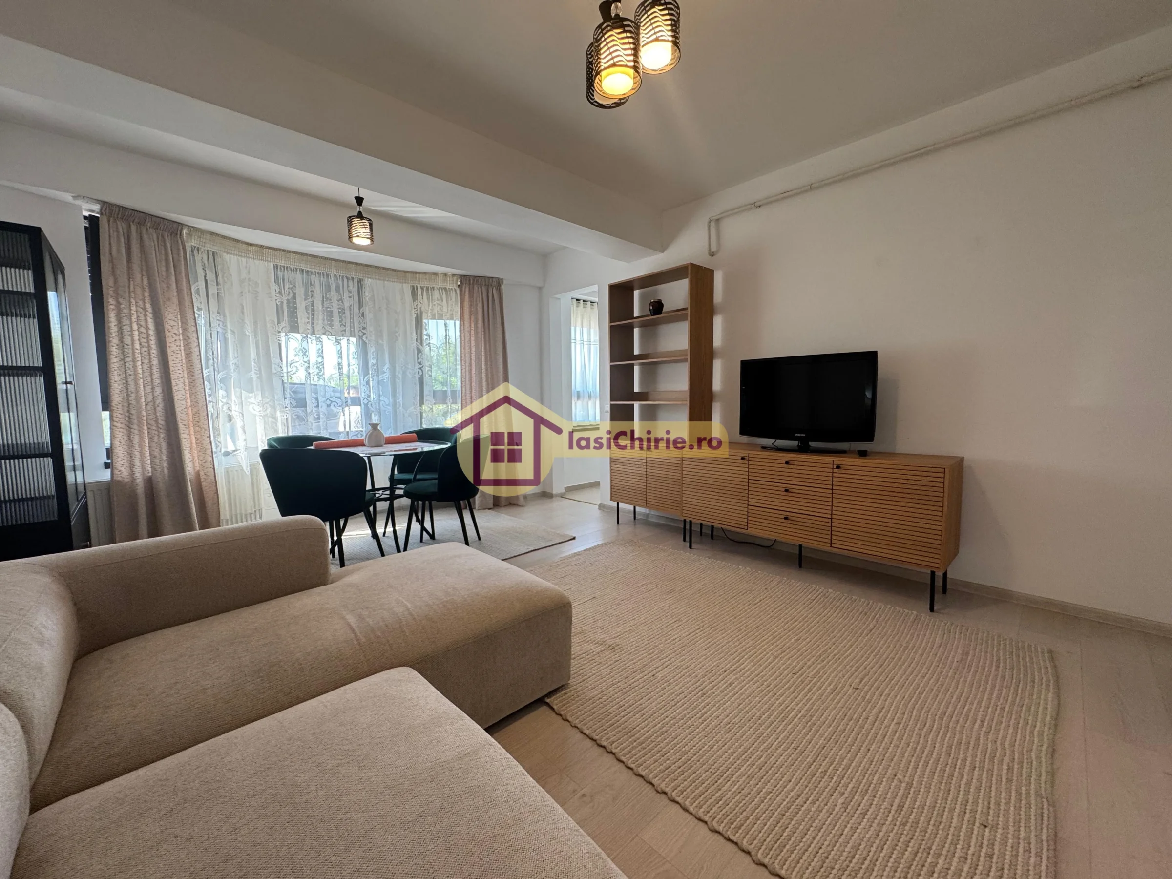 Apartament de inchiriat cu 2 camere in Iasi, de tip semidecomandat, suprafata de 45 mp, zona Moara de Vant