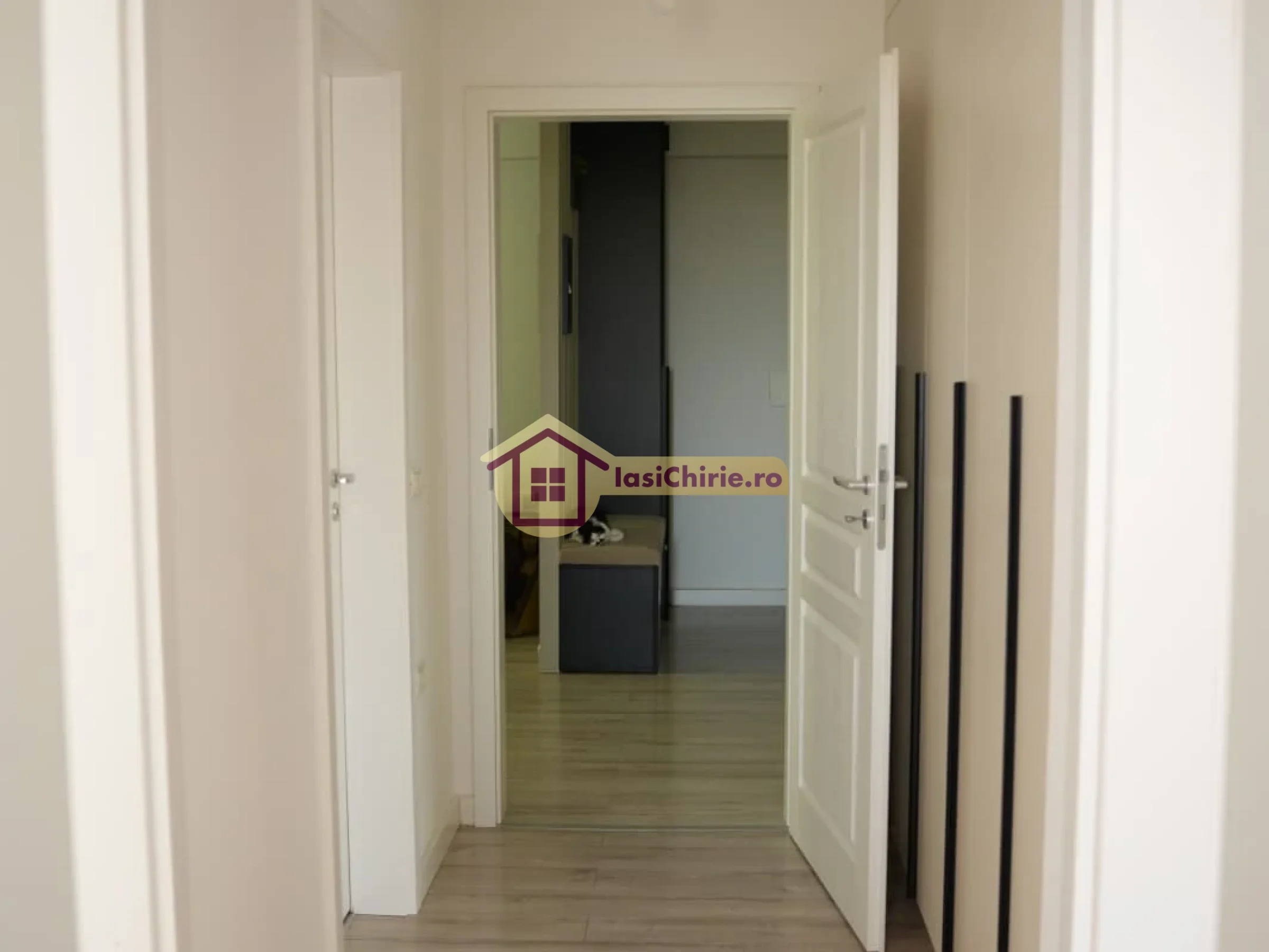 Apartament de vanzare cu 3 camere in Iasi, zona Valea Adanca - Poza 12