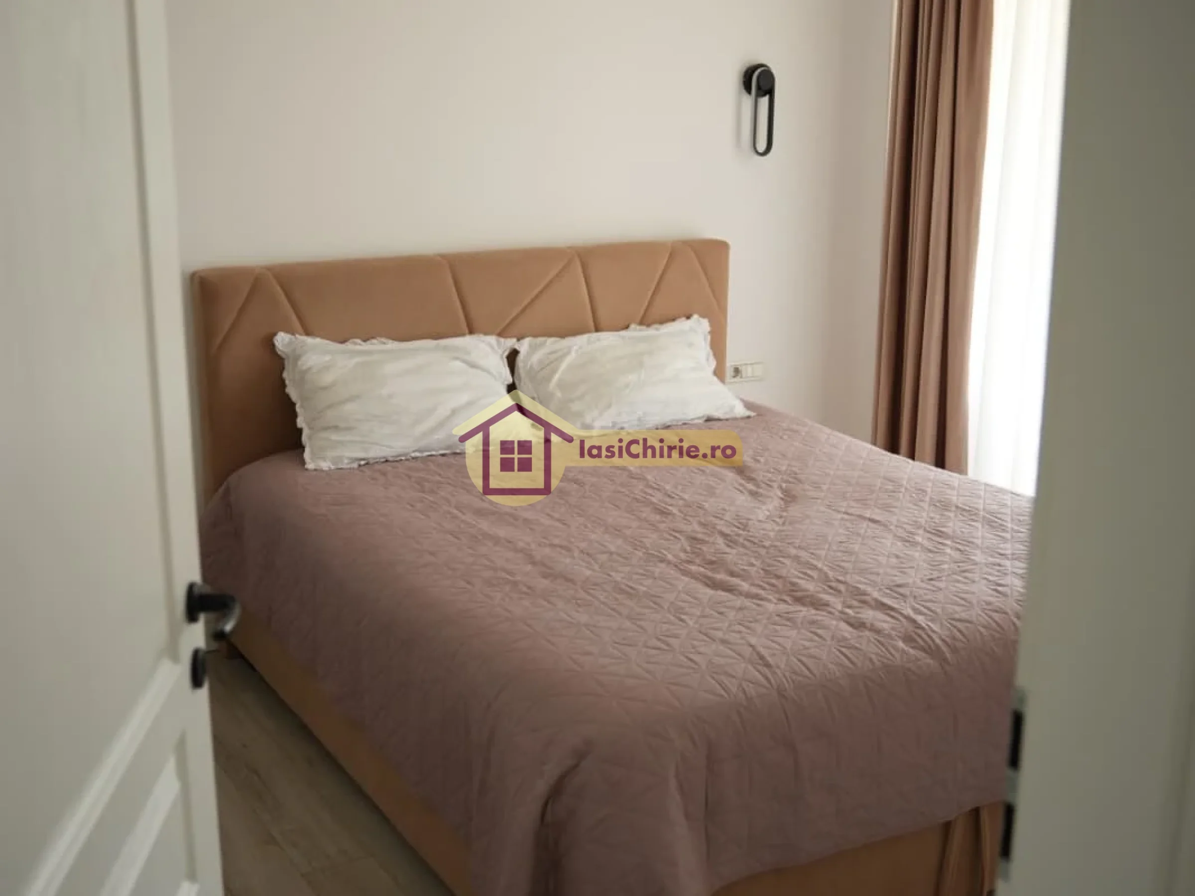 Apartament de vanzare cu 3 camere in Iasi, zona Valea Adanca - Poza 5