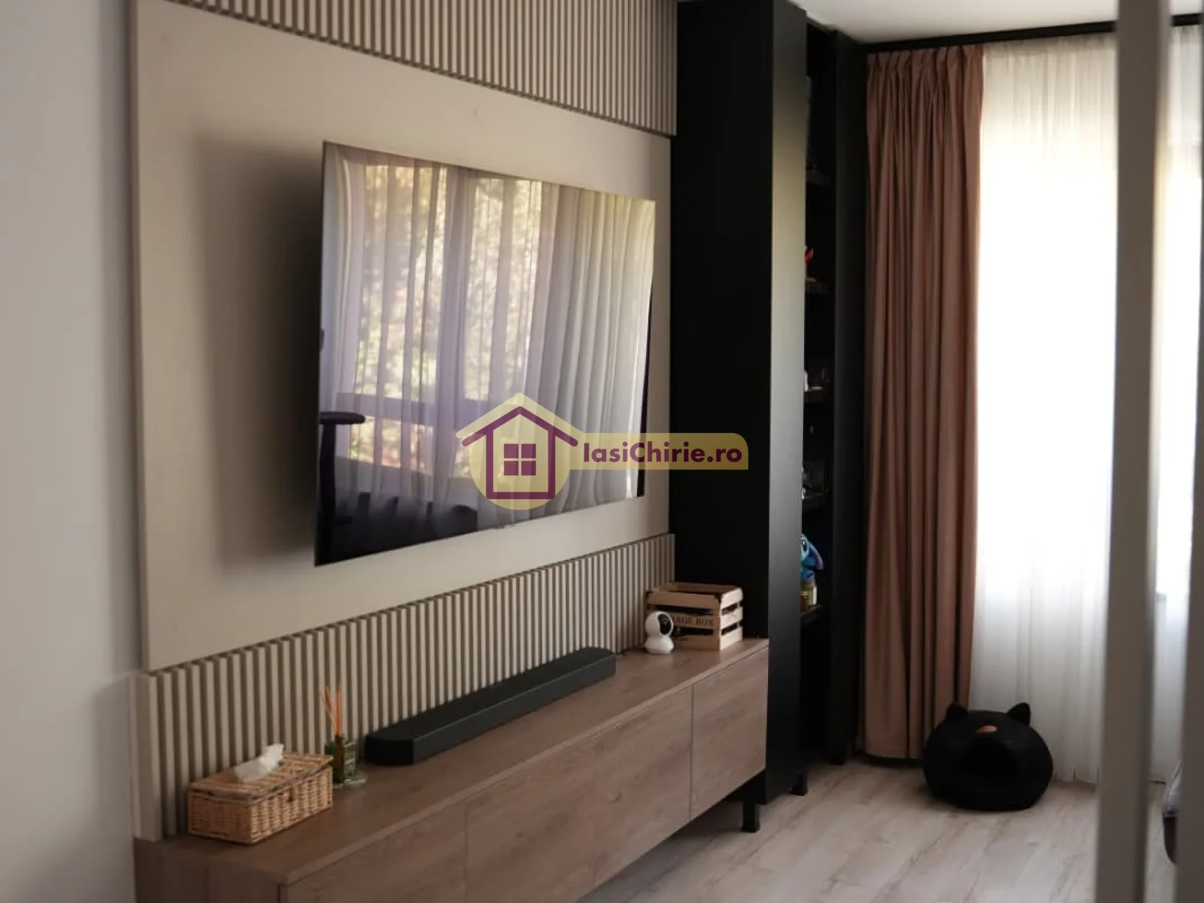 Apartament de vanzare cu 3 camere in Iasi, zona Valea Adanca - poza 3