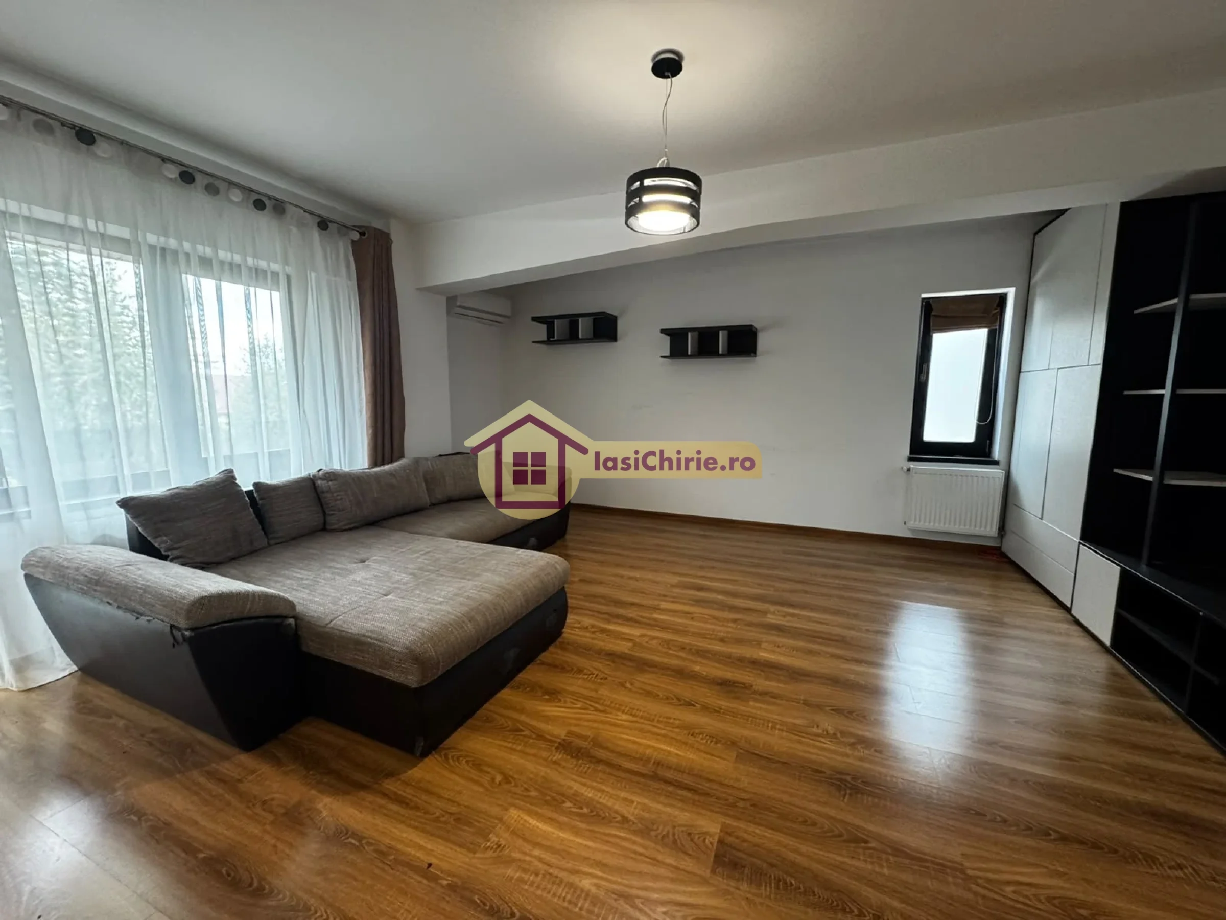 Apartament de inchiriat cu 2 camere in Iasi, de tip semidecomandat, suprafata de 55 mp, zona Moara de Vant