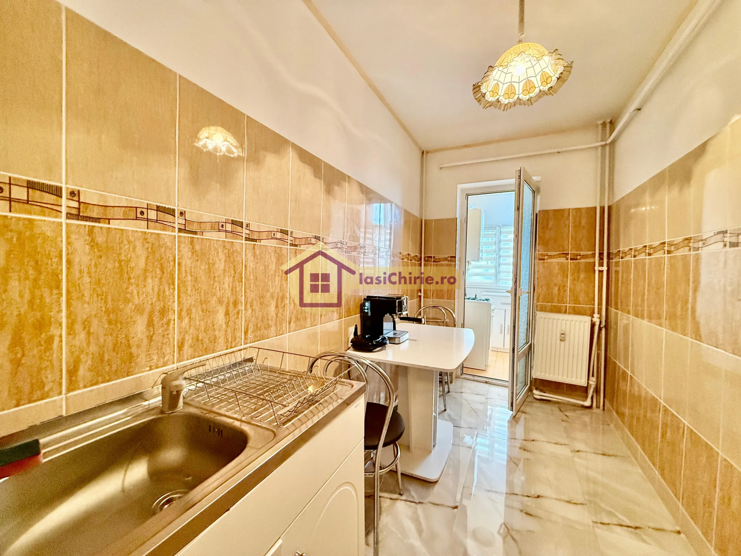 Apartament de inchiriat cu 65 camere in Iasi, zona Central - Poza 14