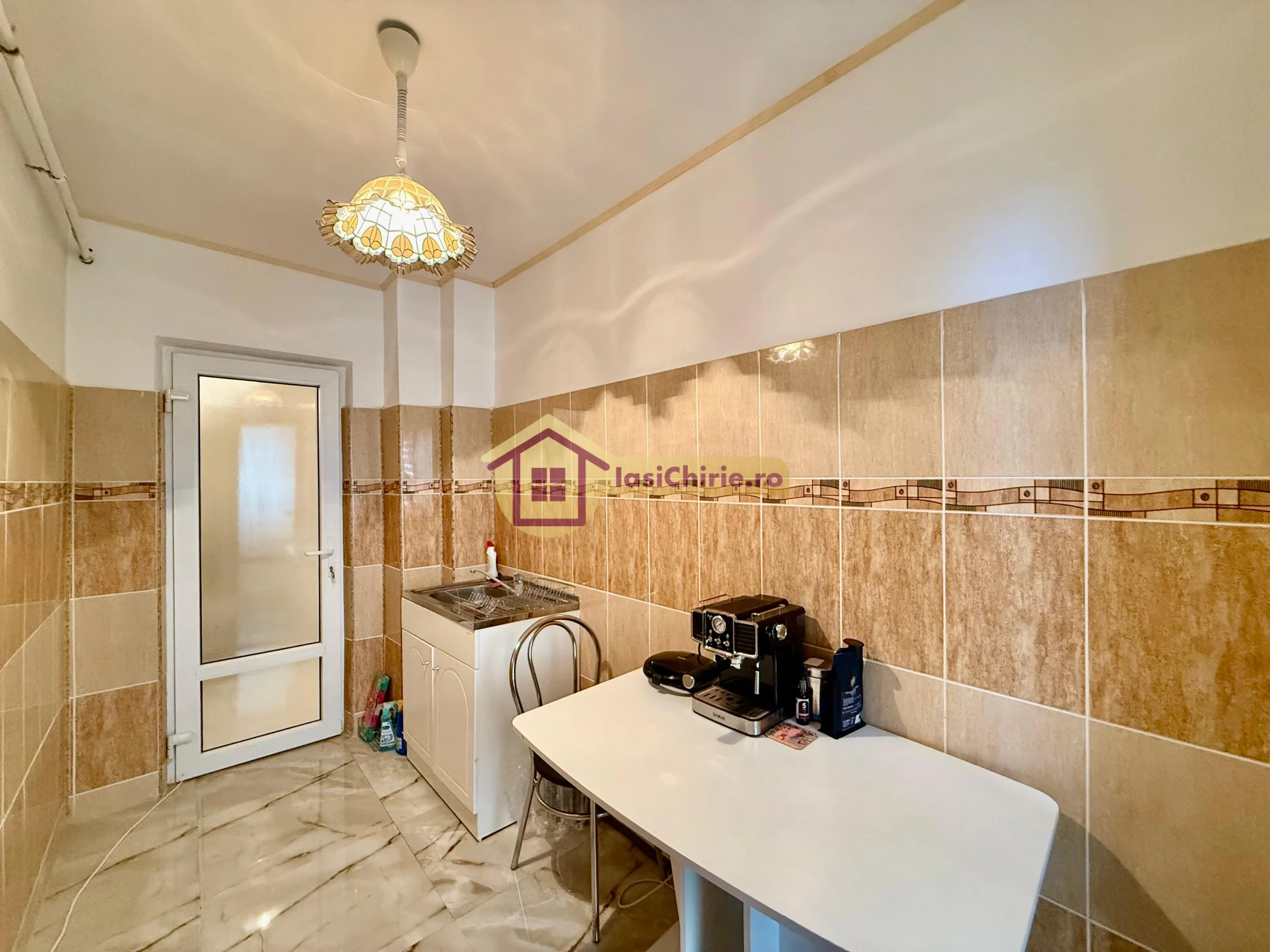 Apartament de inchiriat cu 65 camere in Iasi, zona Central - Poza 16