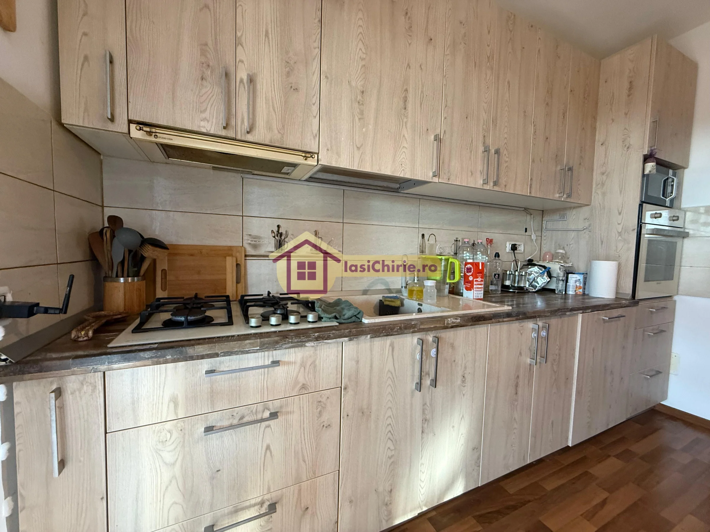 Casa de vanzare cu 4 camere in Iasi, zona Valea Lupului - Poza 5