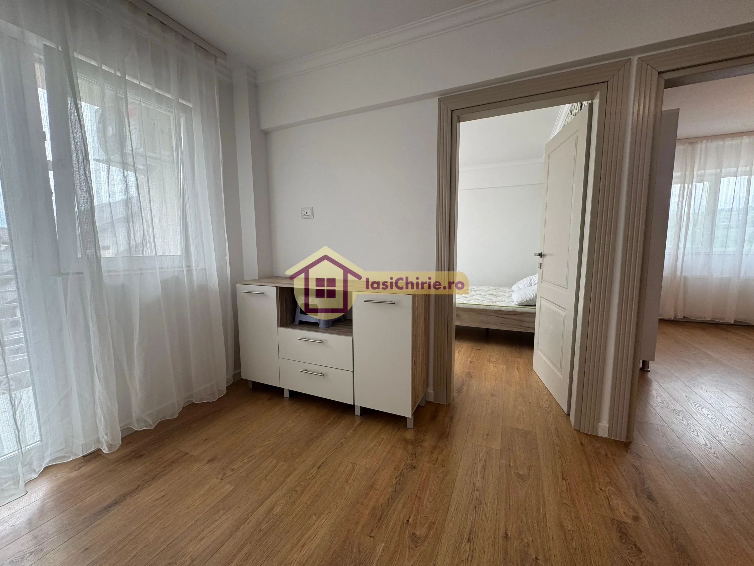 Apartament de vanzare cu 3 camere in Iasi, zona Visani - Poza 7