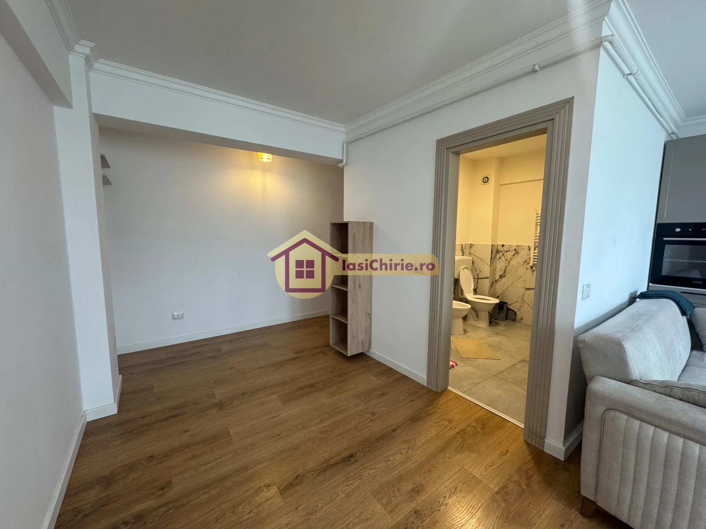 Apartament de vanzare cu 3 camere in Iasi, zona Visani - Poza 10