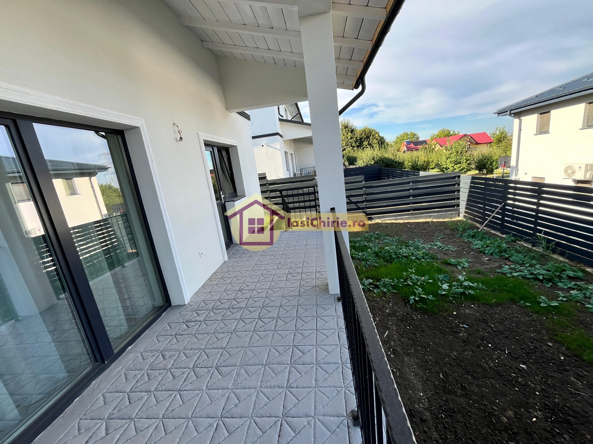 Casa de vanzare cu 4 camere in Iasi, zona Horpaz - Poza 6