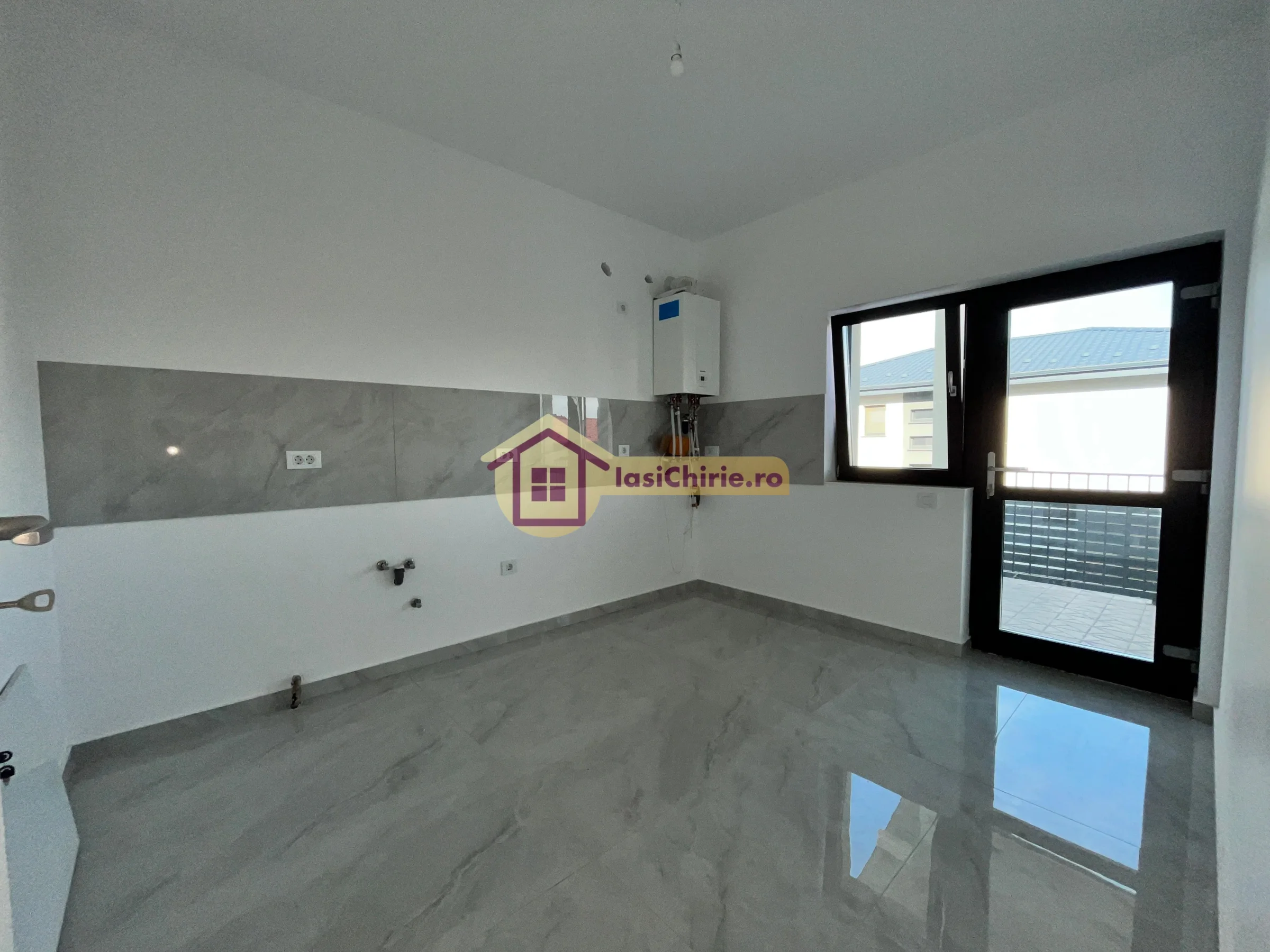 Casa de vanzare cu 4 camere in Iasi, zona Horpaz - Poza 11