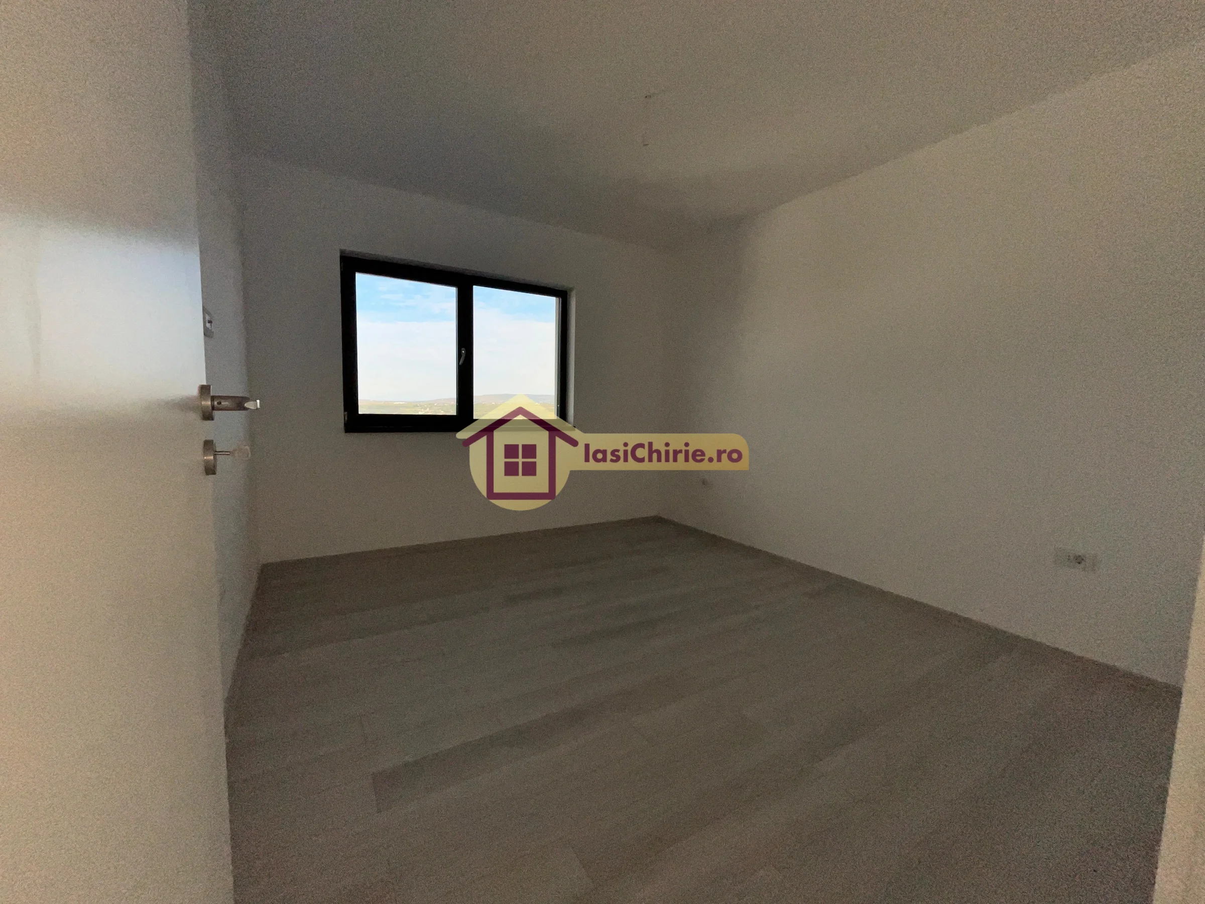 Casa de vanzare cu 4 camere in Iasi, zona Horpaz - Poza 22