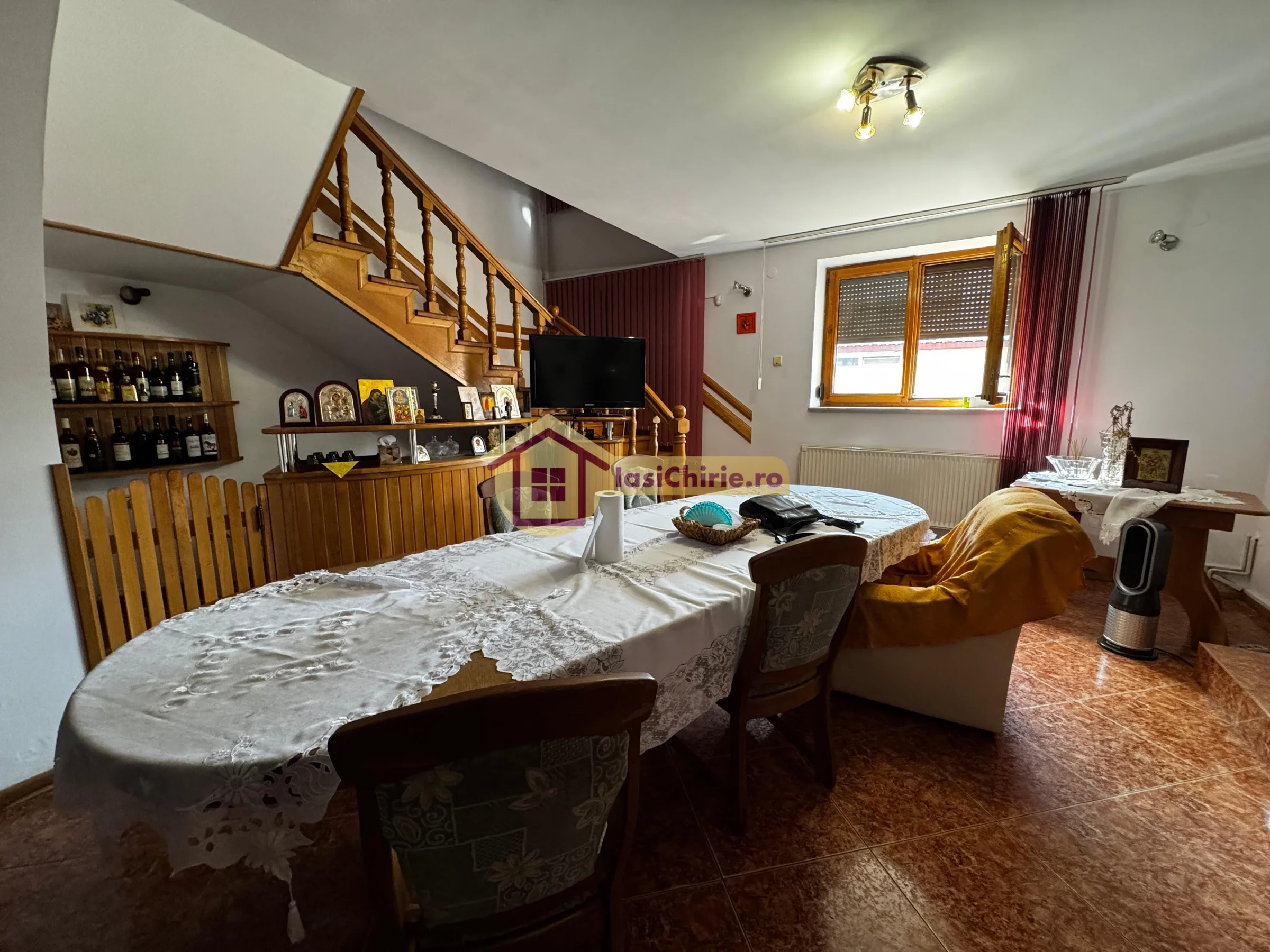Casa de inchiriat cu 5 camere in Iasi, zona Tomesti - Poza 3