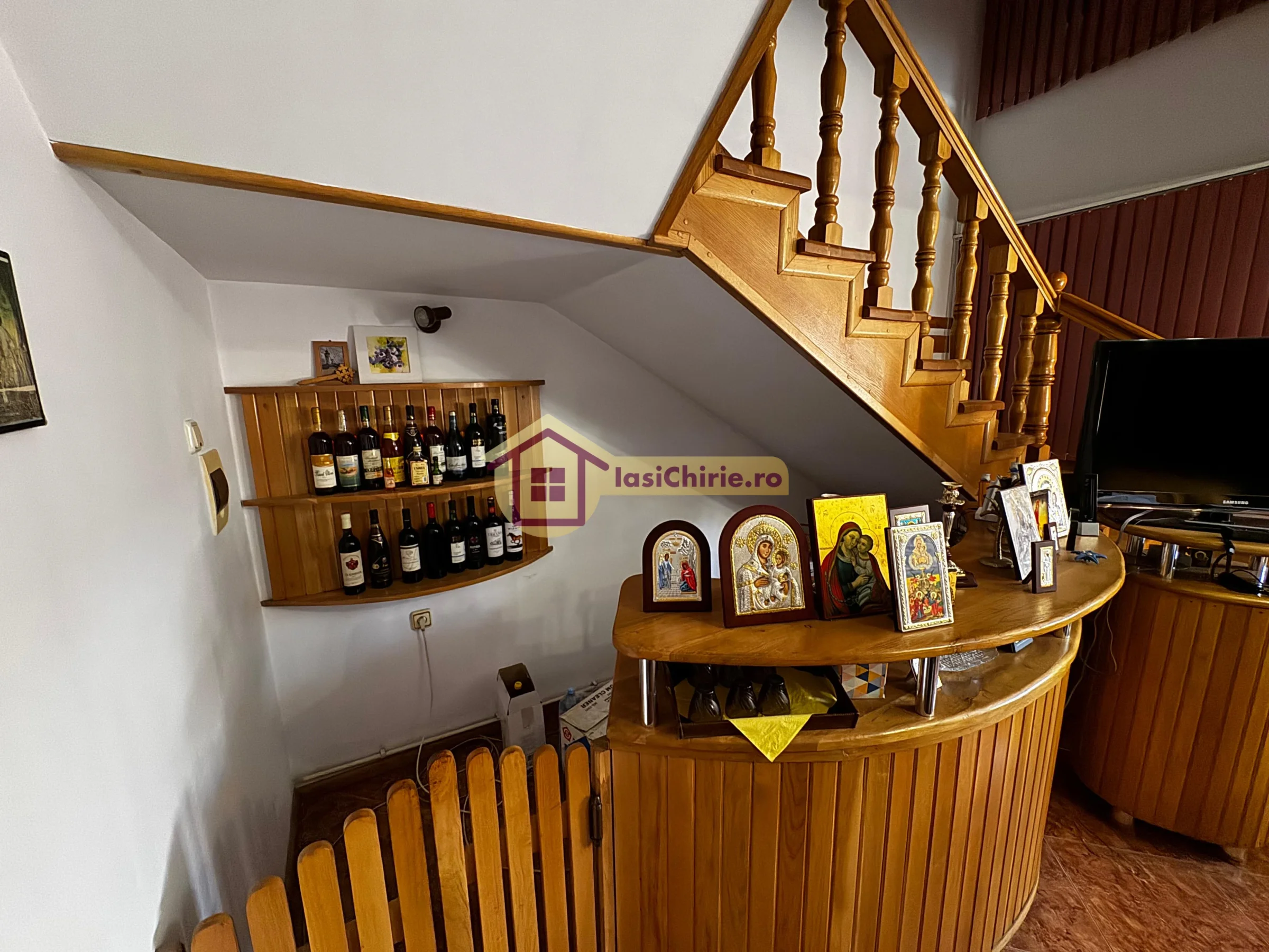 Casa de inchiriat cu 5 camere in Iasi, zona Tomesti - Poza 4