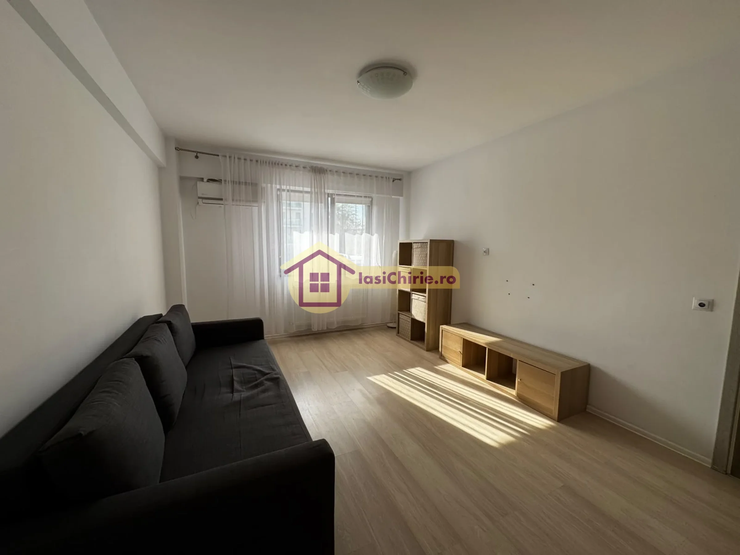 Apartament de inchiriat cu 2 camere in Iasi, de tip decomandat, suprafata de 50 mp, zona Moara de Vant