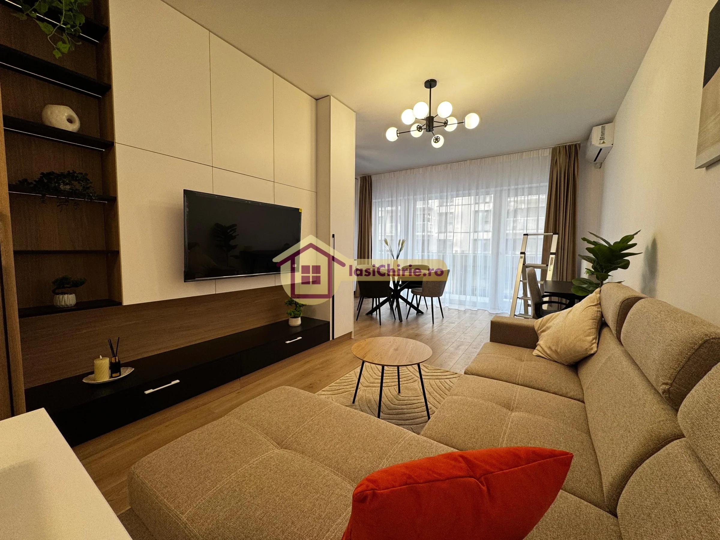 Apartament de inchiriat cu 2 camere in Iasi, de tip semidecomandat, suprafata de 63 mp, zona Baza 3