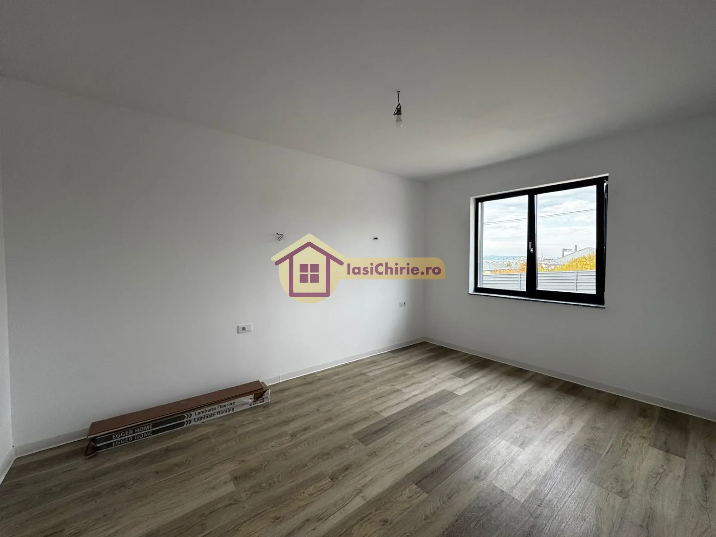 Casa de vanzare cu 5 camere in Iasi, zona Visani - Poza 10