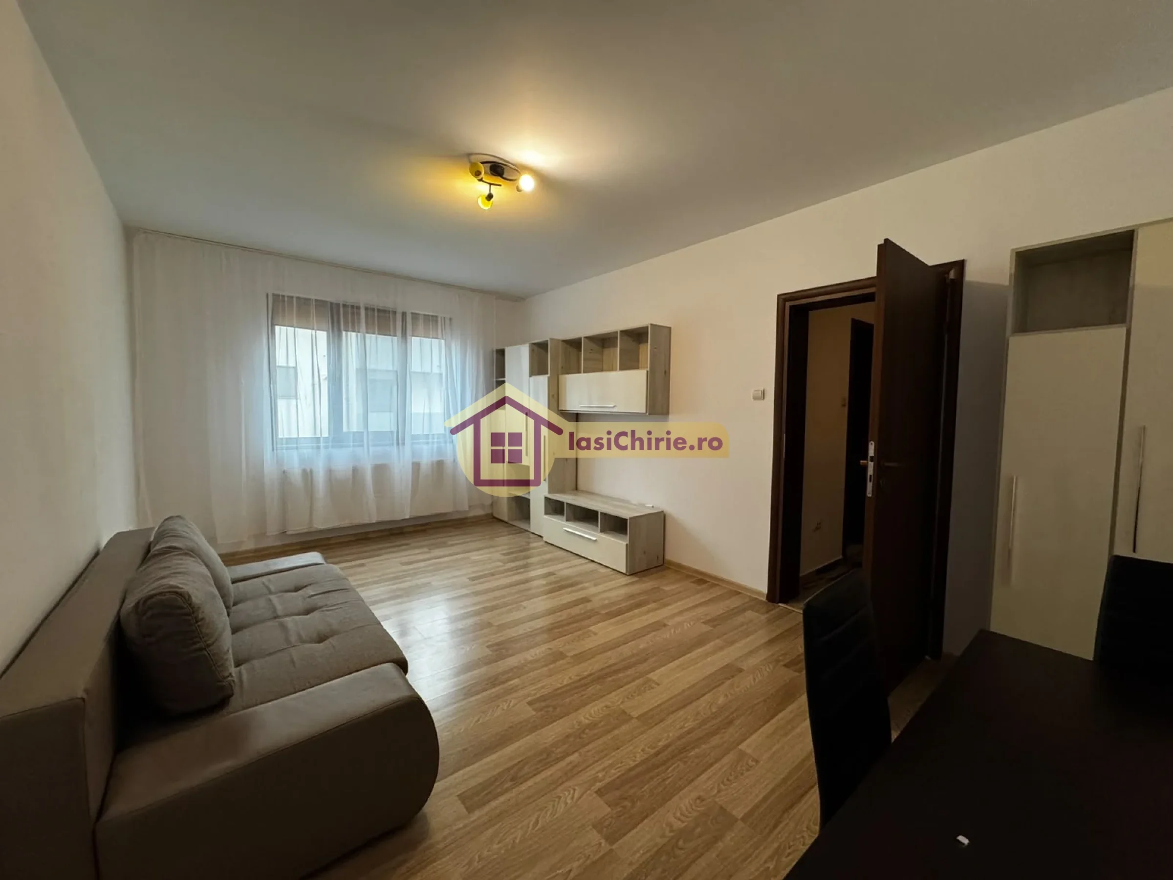 Apartament de inchiriat cu 2 camere in Iasi, de tip decomandat, suprafata de 60 mp, zona Moara de Vant