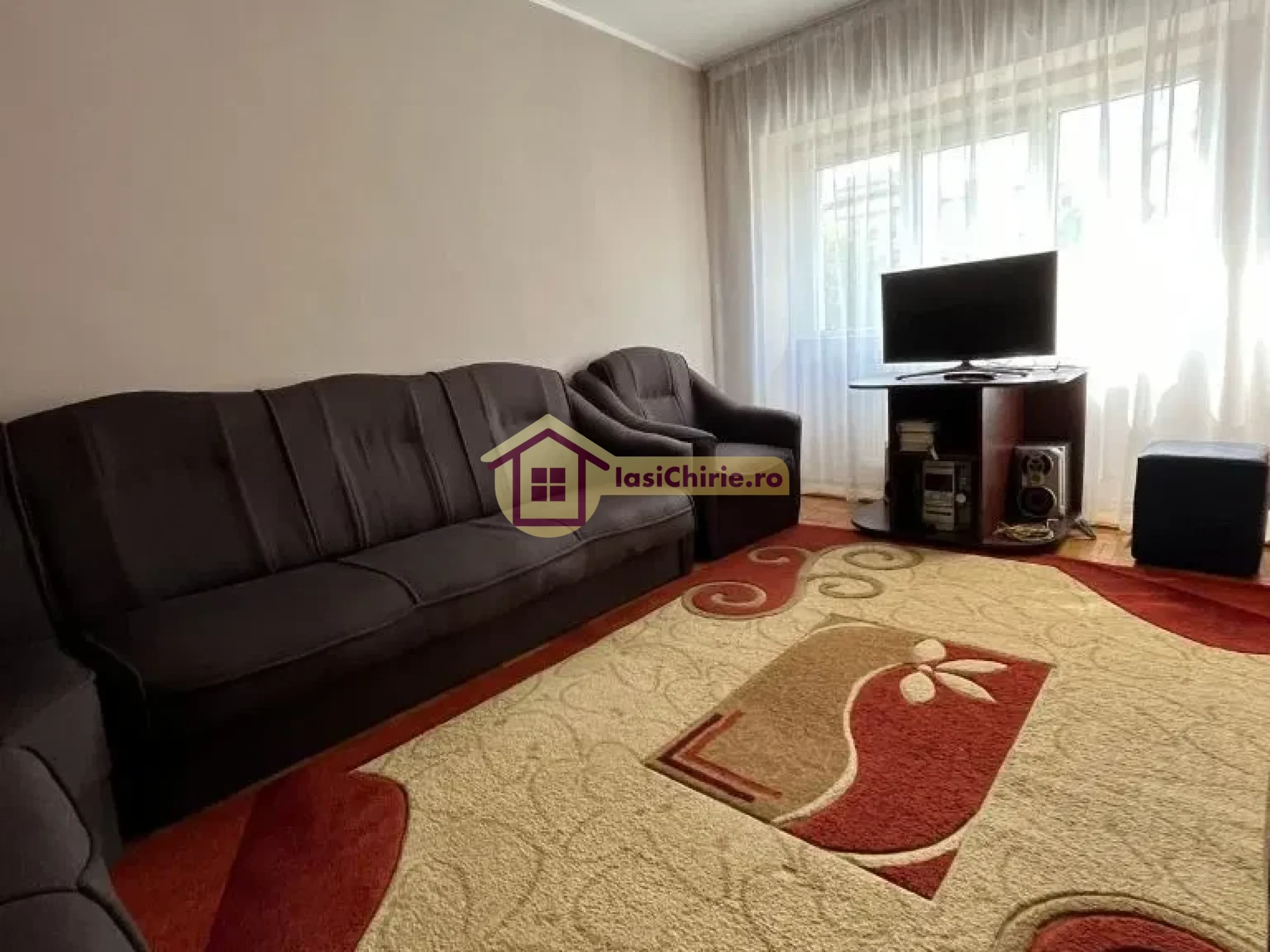 Apartament de inchiriat cu 3 camere in Iasi, de tip decomandat, suprafata de 69 mp, zona Nicolina