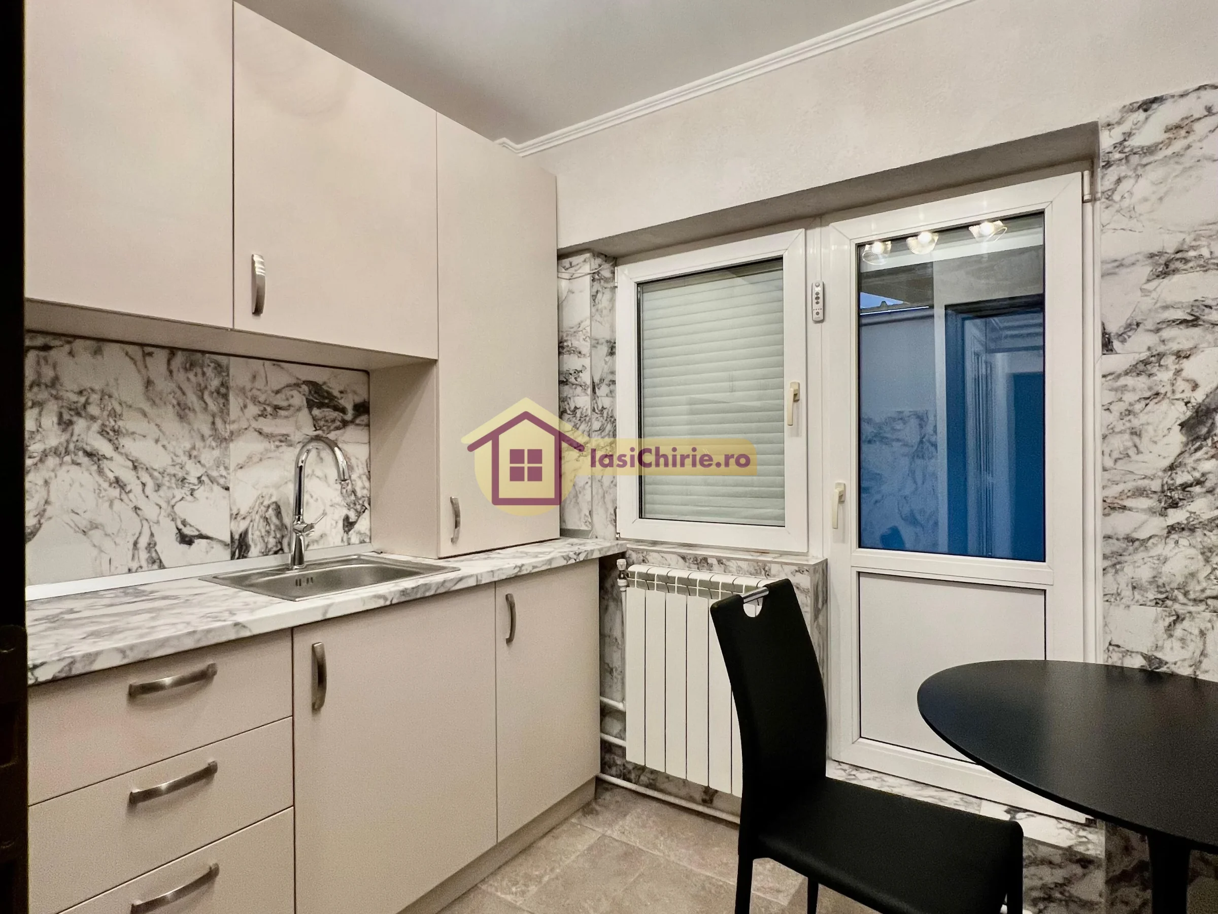 Apartament de inchiriat cu 3 camere in Iasi, zona Centru Civic - Poza 10