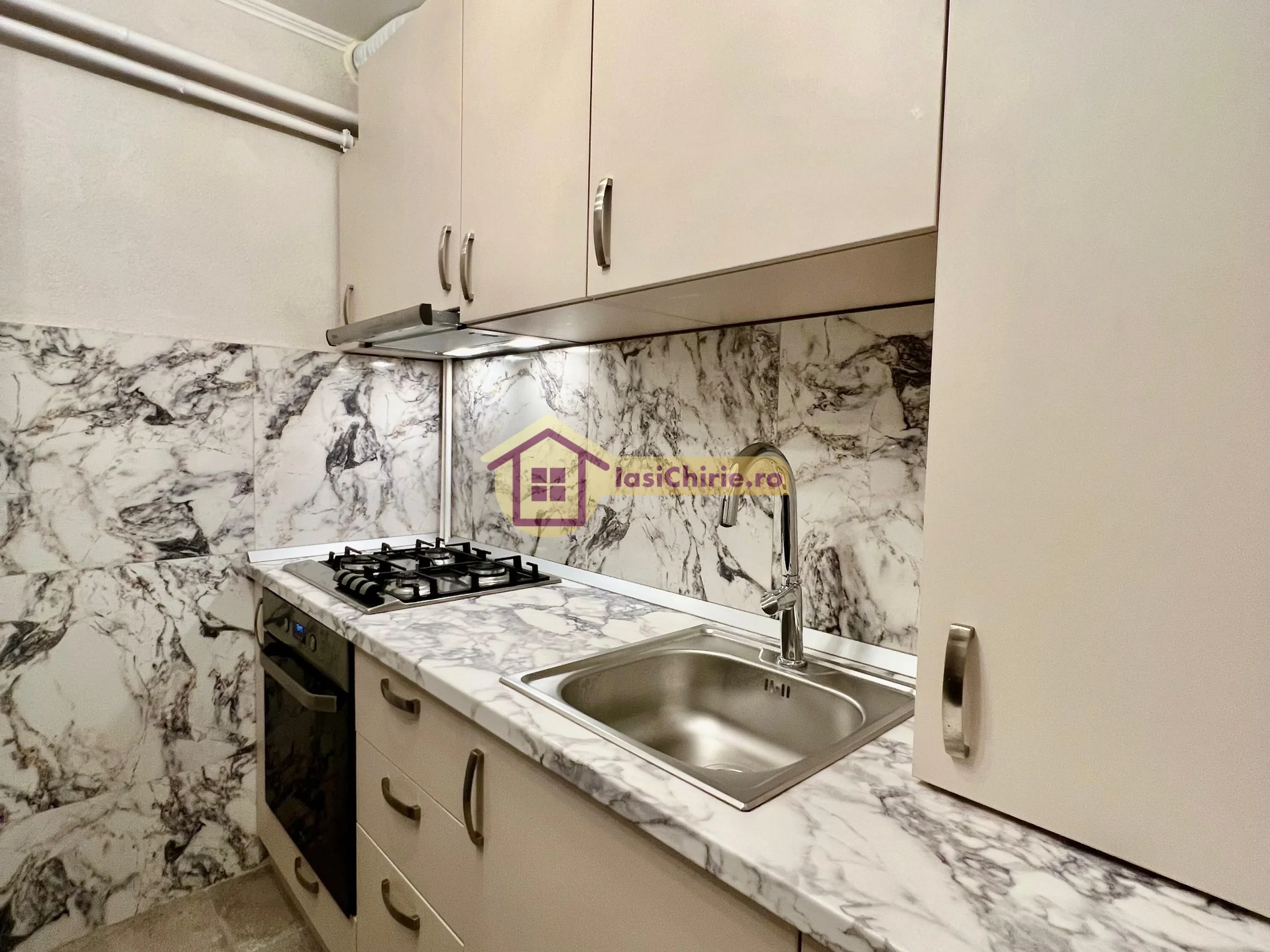 Apartament de inchiriat cu 3 camere in Iasi, zona Centru Civic - Poza 18