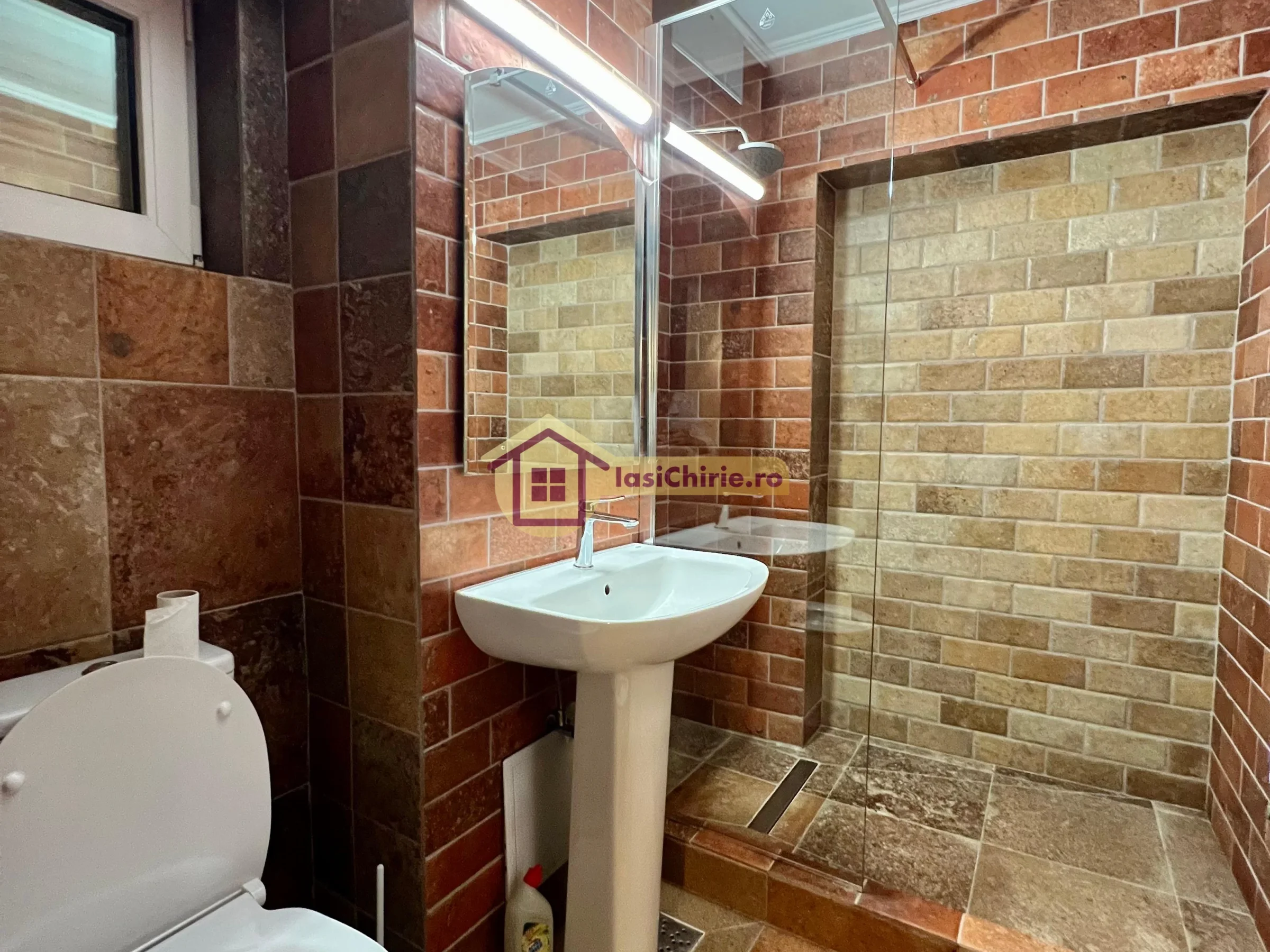Apartament de inchiriat cu 3 camere in Iasi, zona Centru Civic - Poza 20